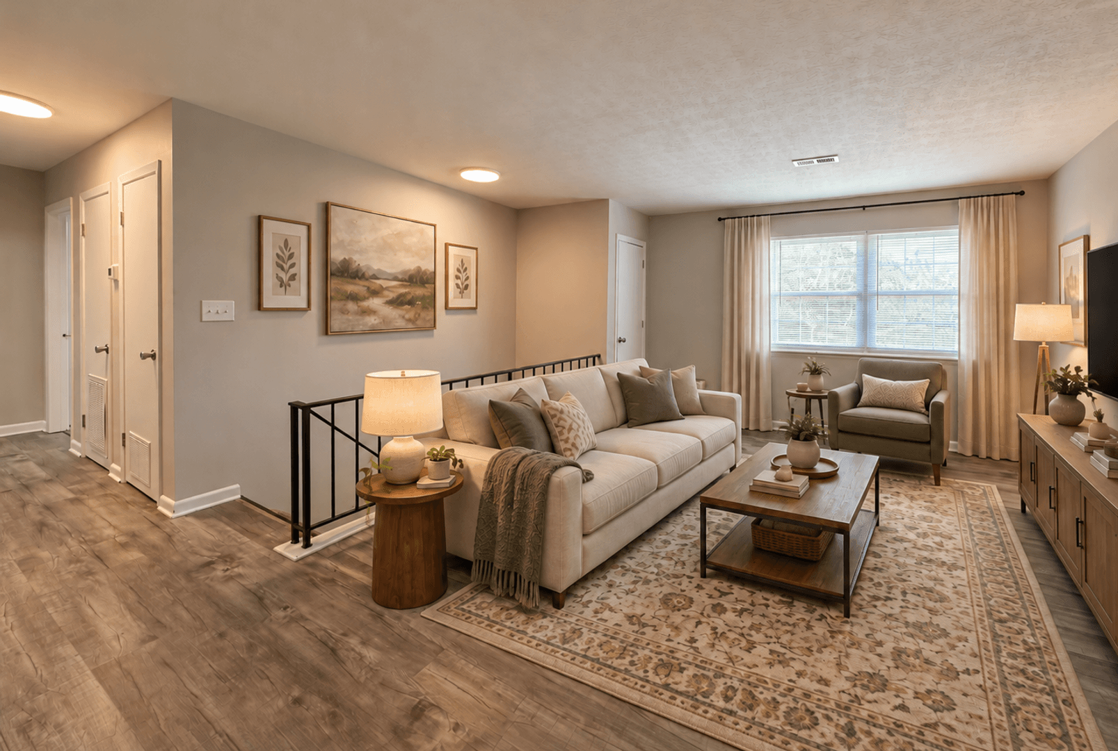 Maryville Apartment: 913 Naomi Drive
