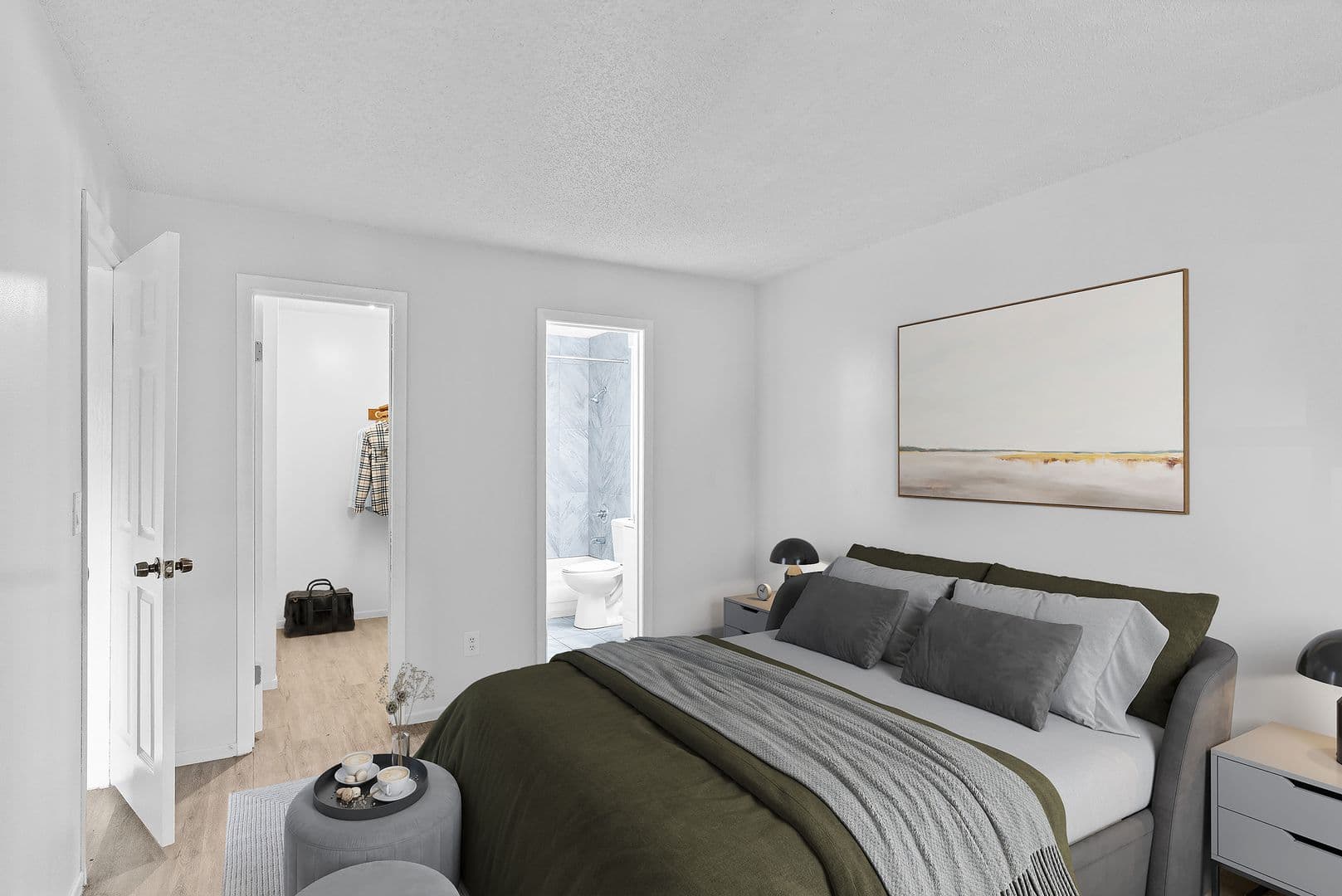 Olathe Apartment: 515 S Clairborne Rd.