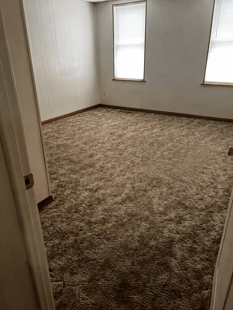 Leavenworth Apartment: 401 Chestnut St