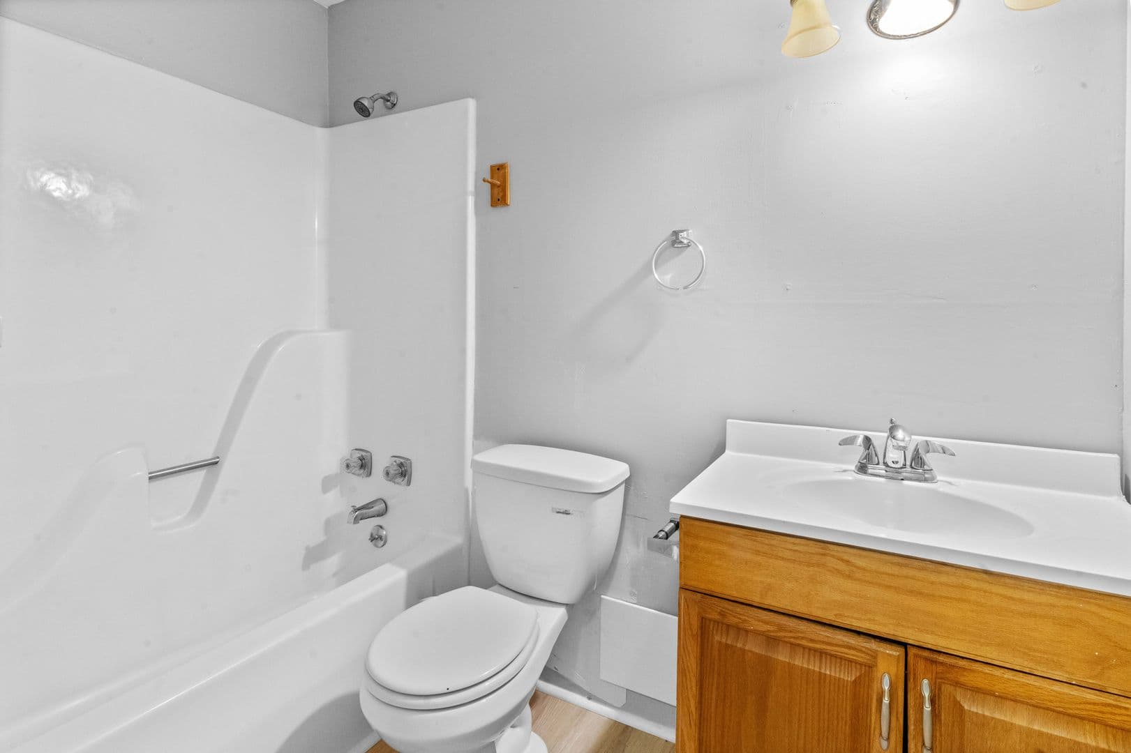 Leavenworth Apartment: 501 Vilas Street