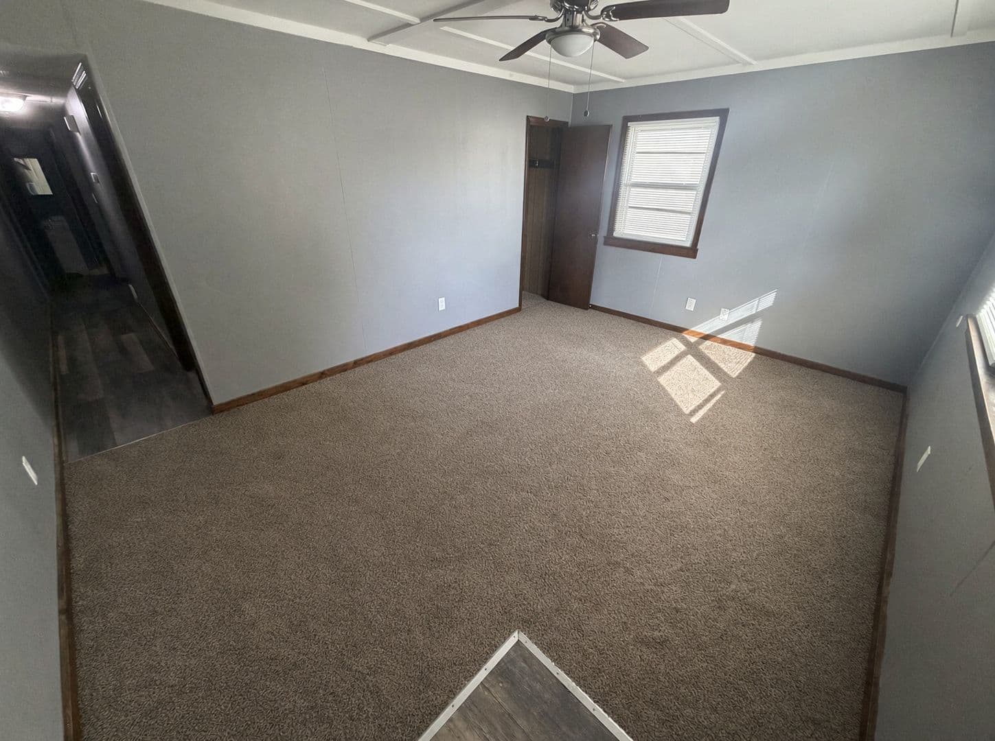 Leavenworth Apartment: 728 Seneca St