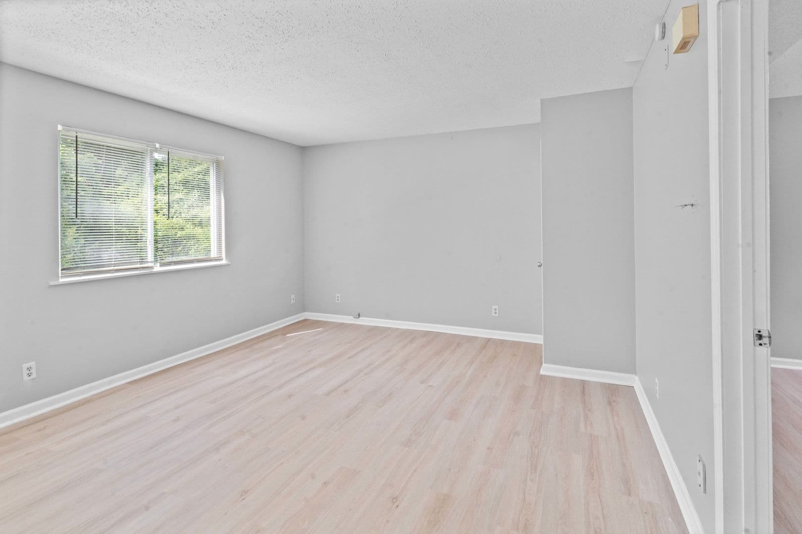 Leavenworth Apartment: 501 Vilas Street