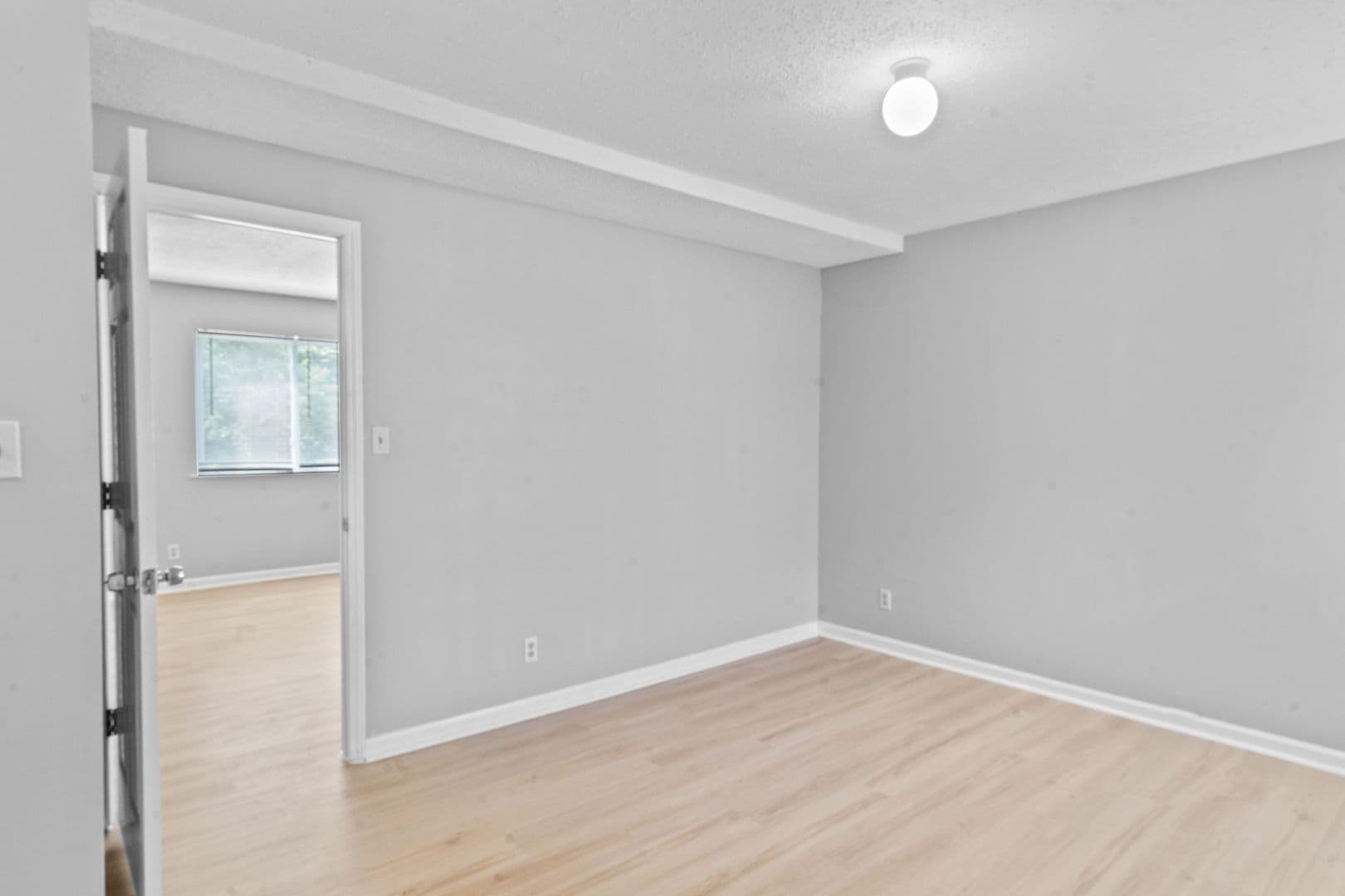 Leavenworth Apartment: 501 Vilas Street