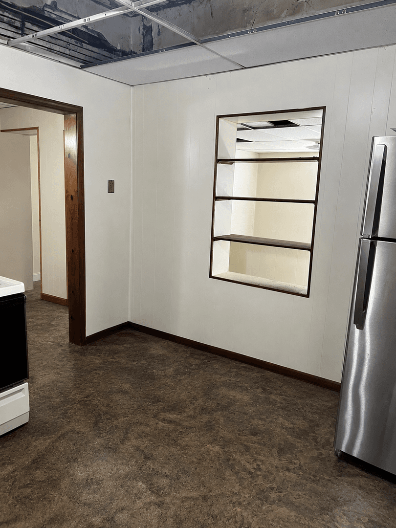 Leavenworth Apartment: 401 Chestnut St