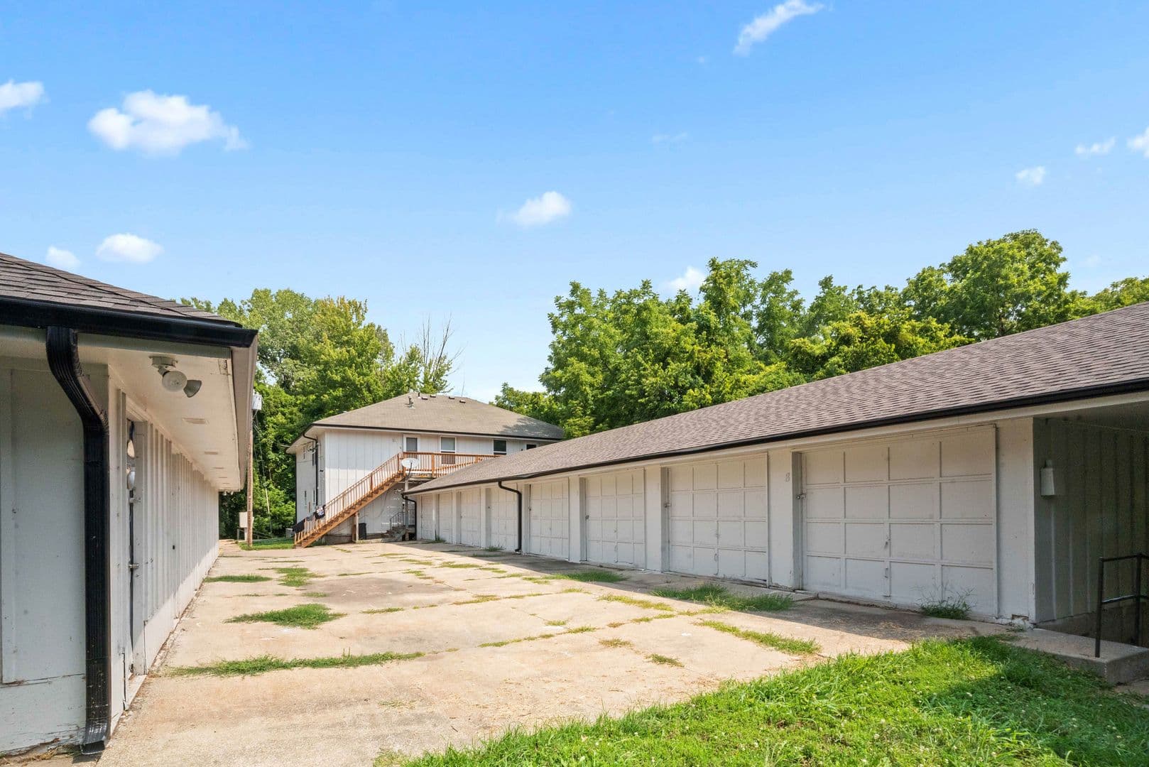 Leavenworth Apartment: 501 Vilas Street