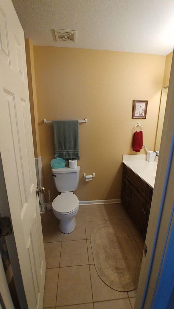 Kansas City Apartment: 10528 E 45th PL
