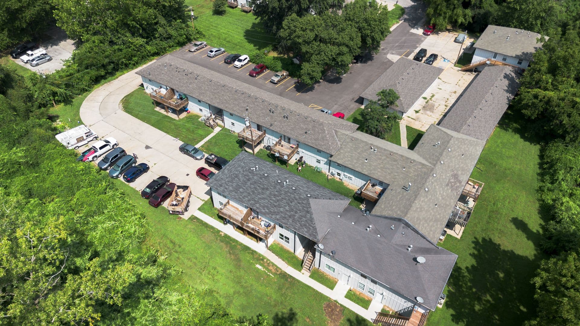 Leavenworth Apartment: 501 Vilas Street