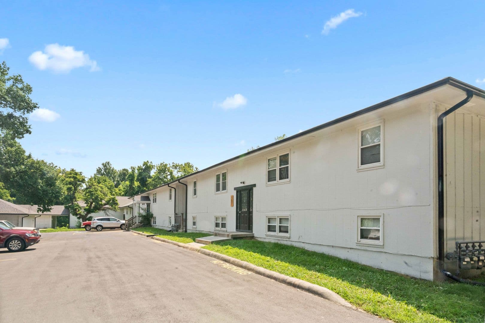 Leavenworth Apartment: 501 Vilas Street