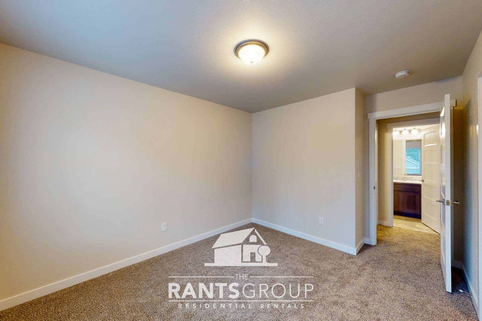 Tumwater House: 9013 Priscilla Dr SE