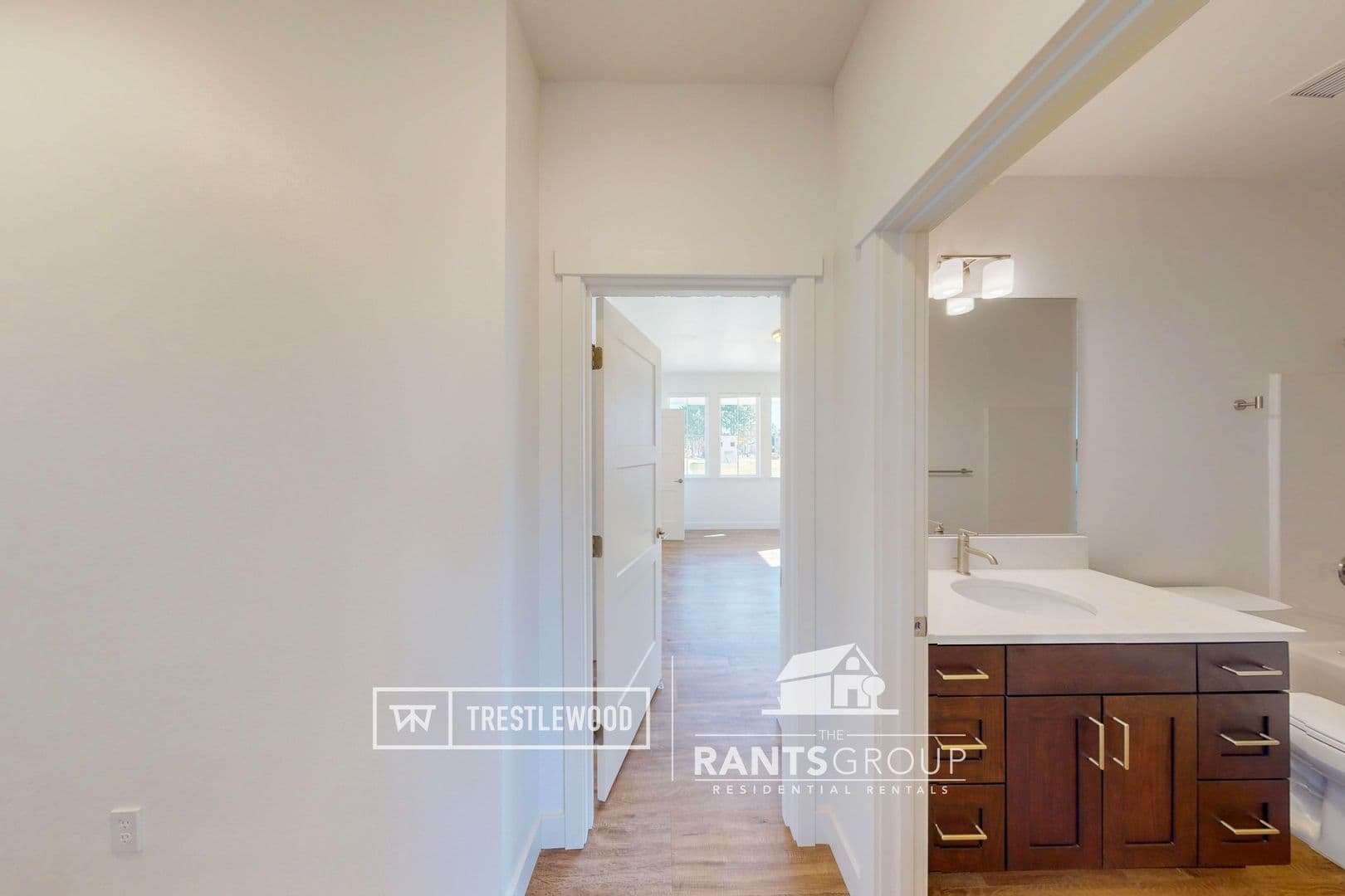 Olympia Townhome: 113 Veranda LN SE