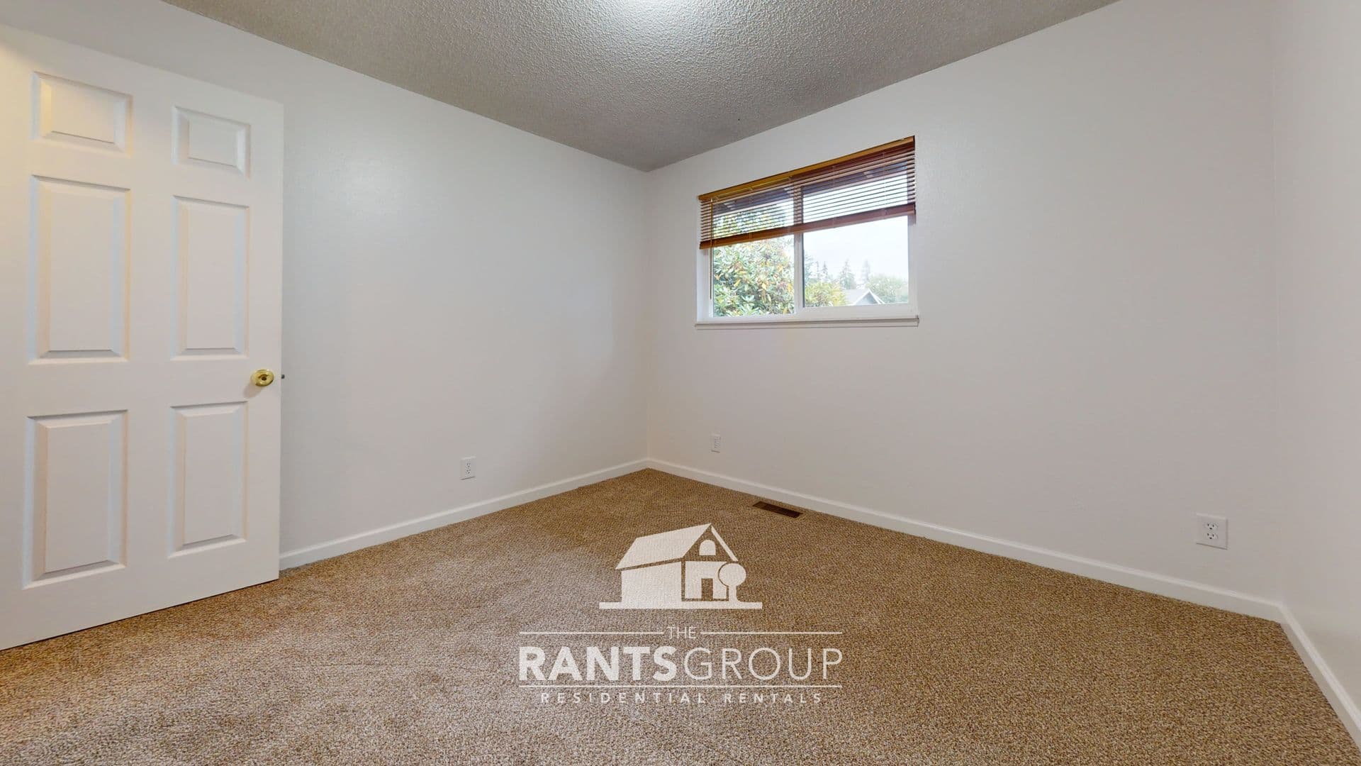 Olympia House: 825 Oakcrest St