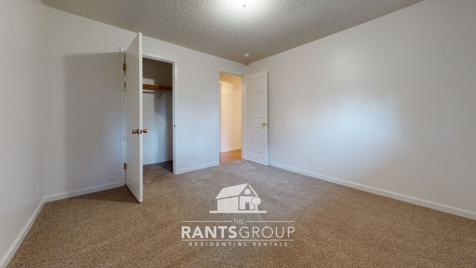Olympia House: 825 Oakcrest St