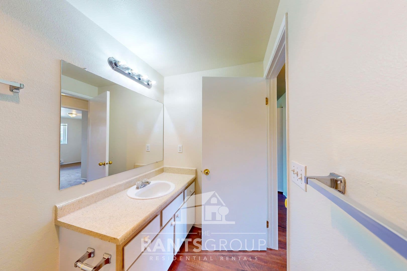 Yelm Apartment: 16516 Creek Lane SE
