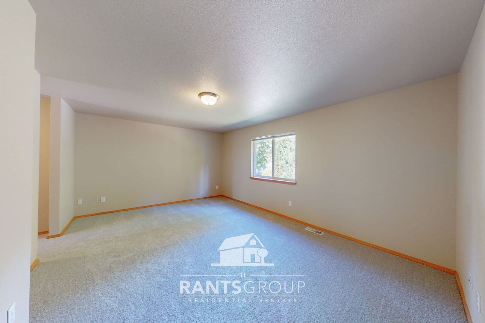Lacey House: 4736 Kapalea Way SE