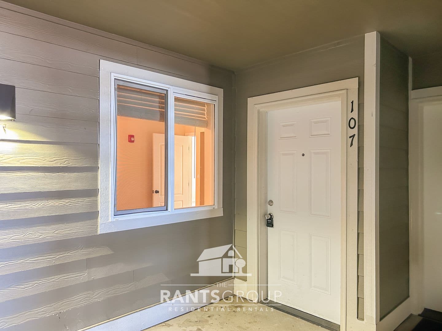 Yelm Apartment: 304 Longmire Street SE - 107B