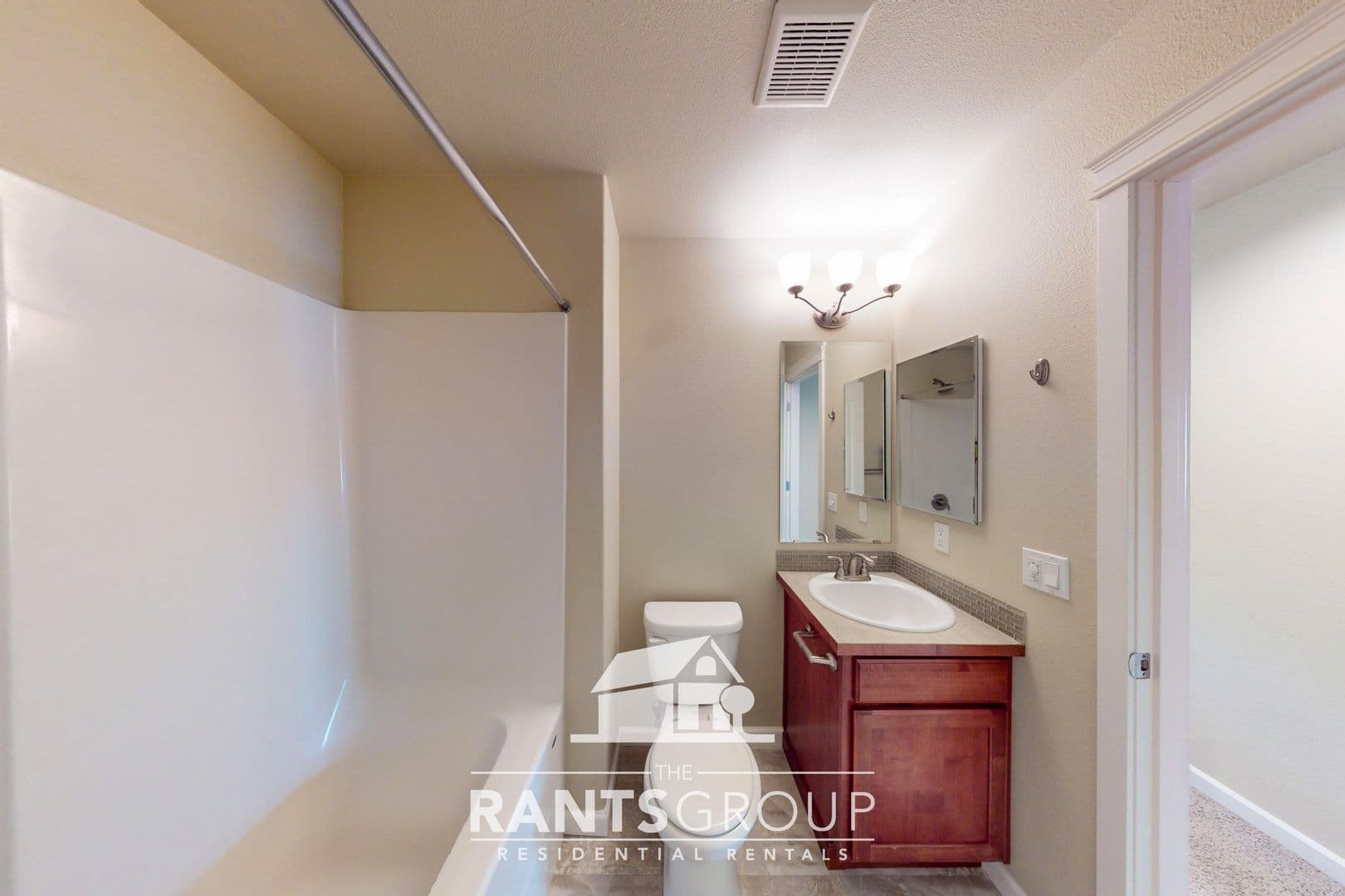 Lacey House: 4322 Dudley Dr NE