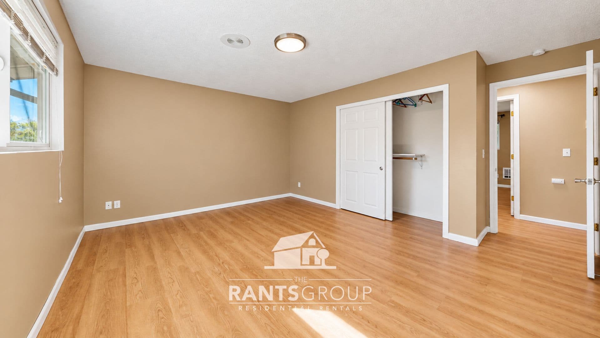 OLYMPIA Apartment: 1416 Stillwell St NE