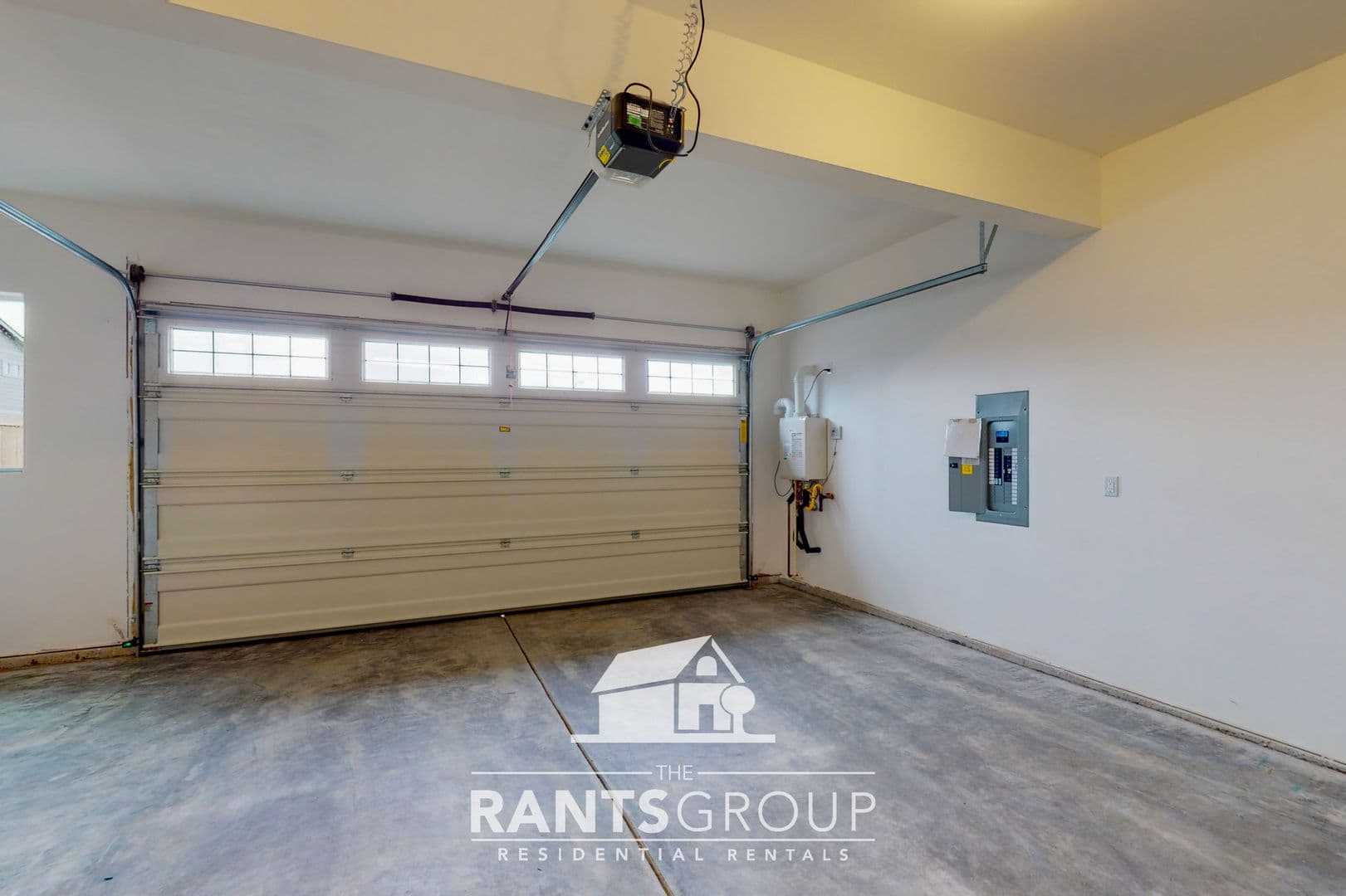 Tumwater House: 9013 Priscilla Dr SE
