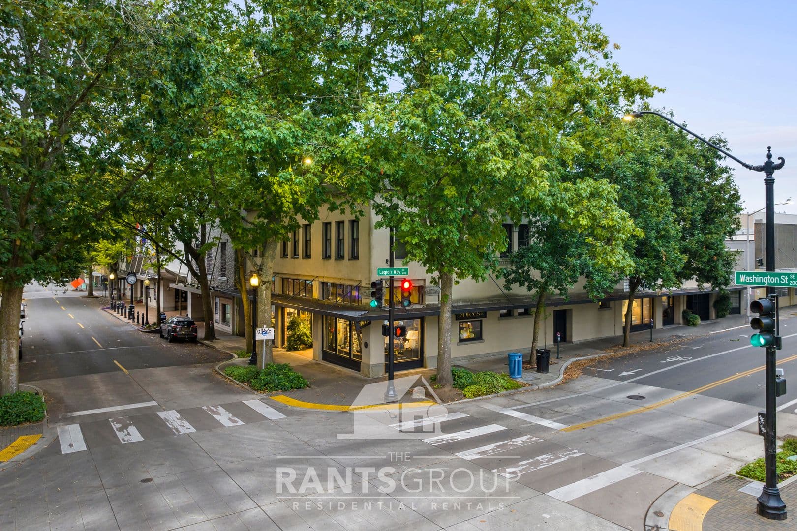 Olympia Apartment: 208 Legion Way SE