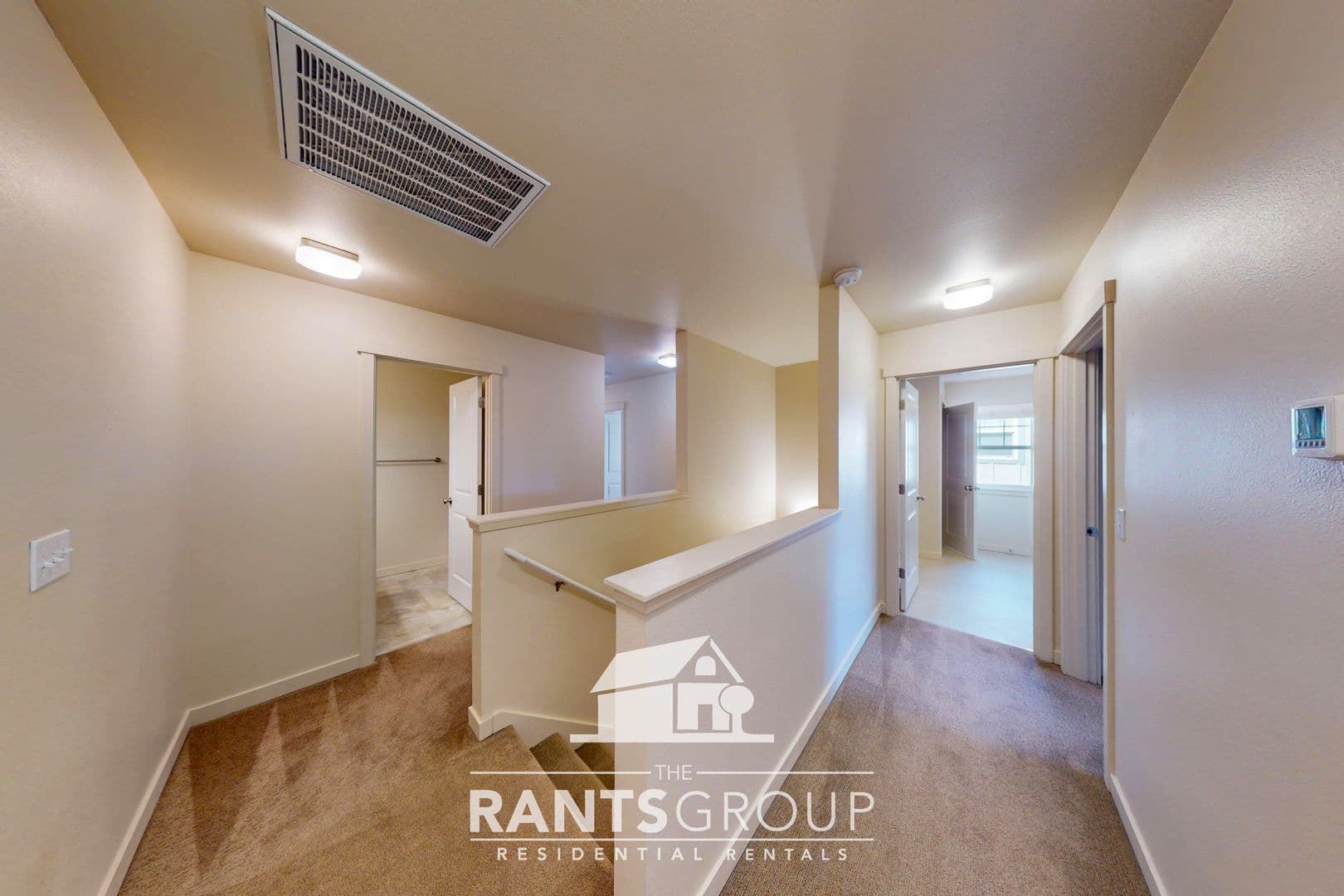 Tumwater Apartment: 607 3rd Ave SW A & B