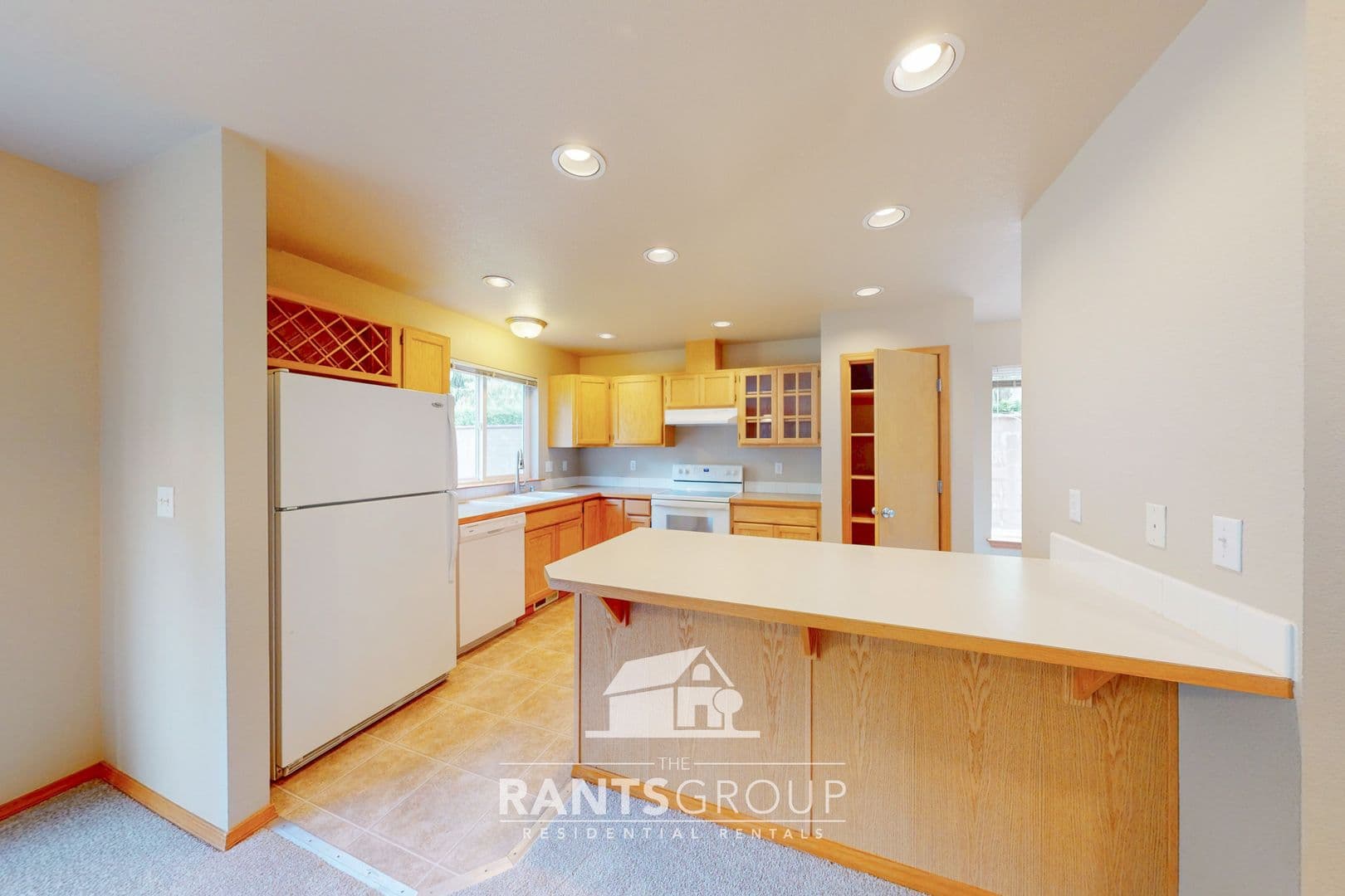 Lacey House: 4736 Kapalea Way SE
