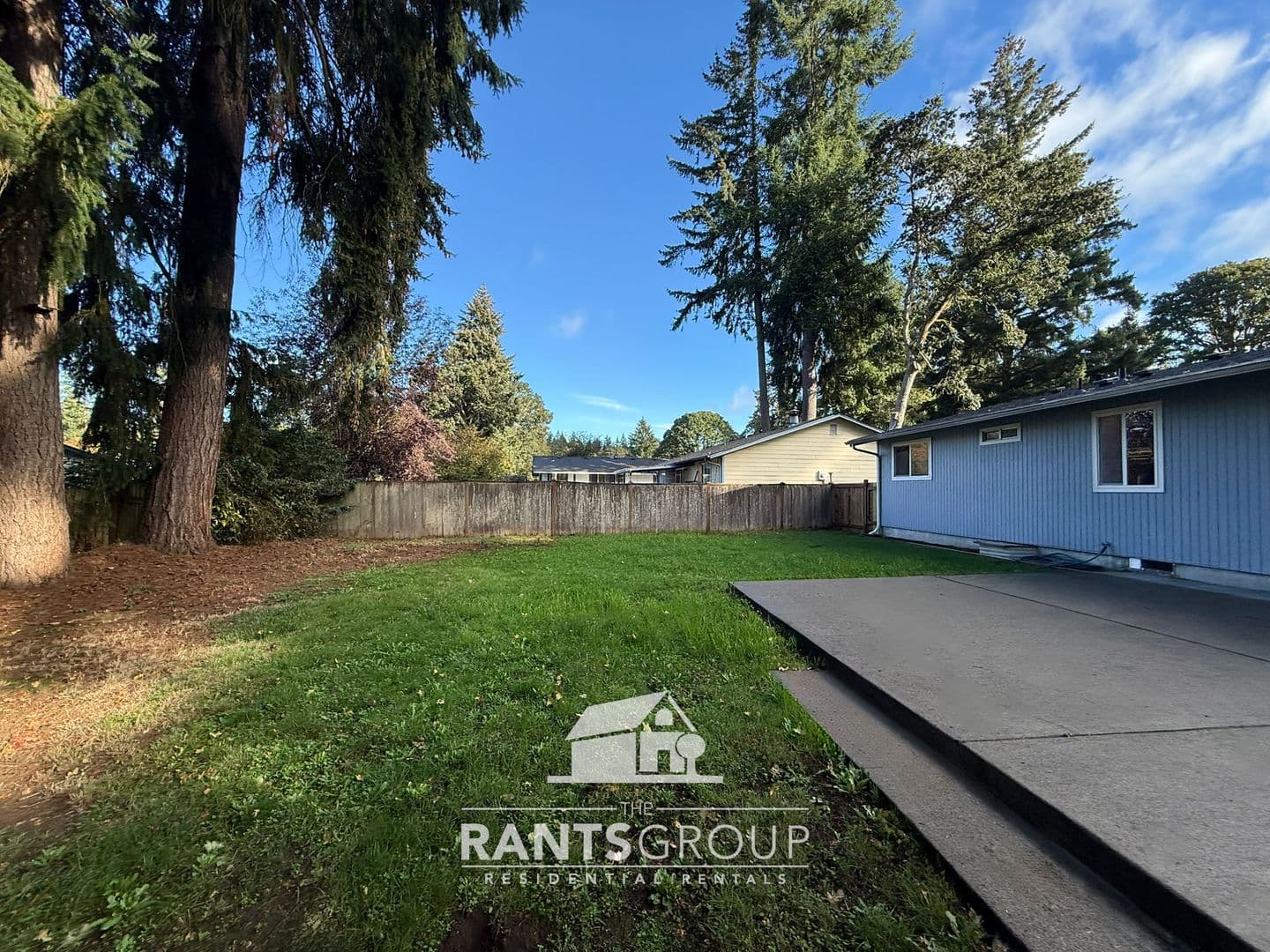 Olympia House: 825 Oakcrest St