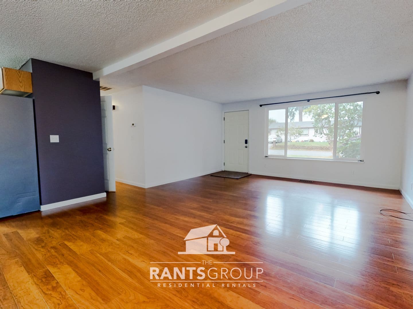 Olympia House: 825 Oakcrest St