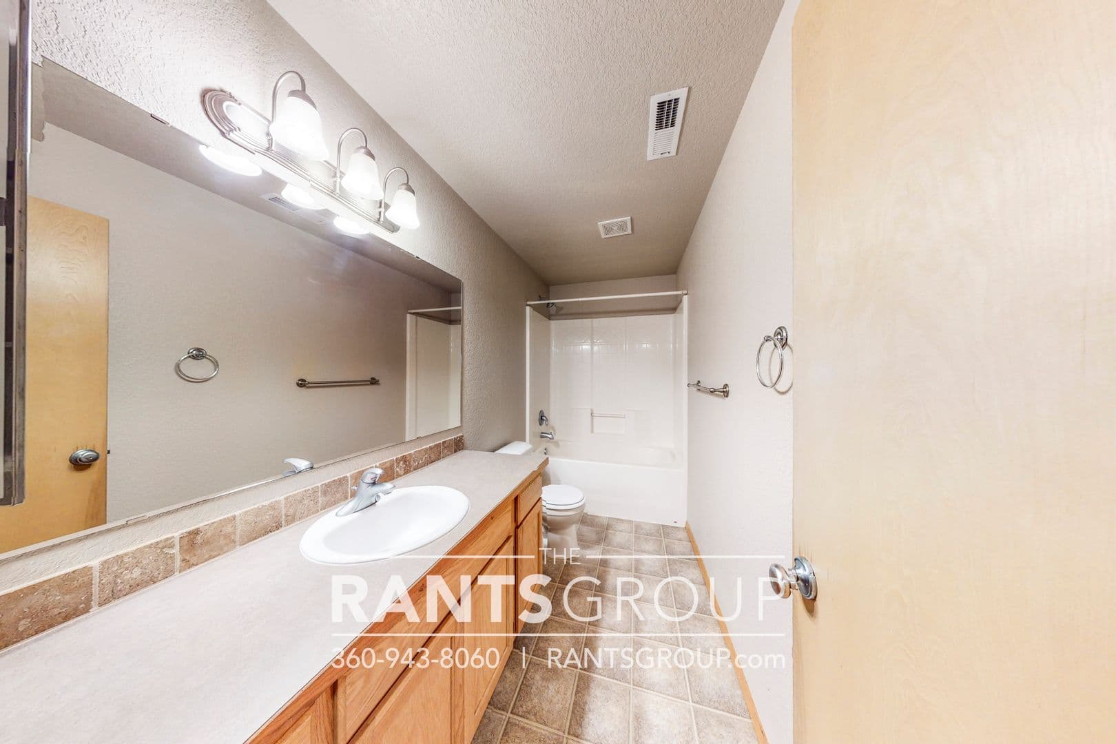 Lacey House: 4612 Kapalea Way SE