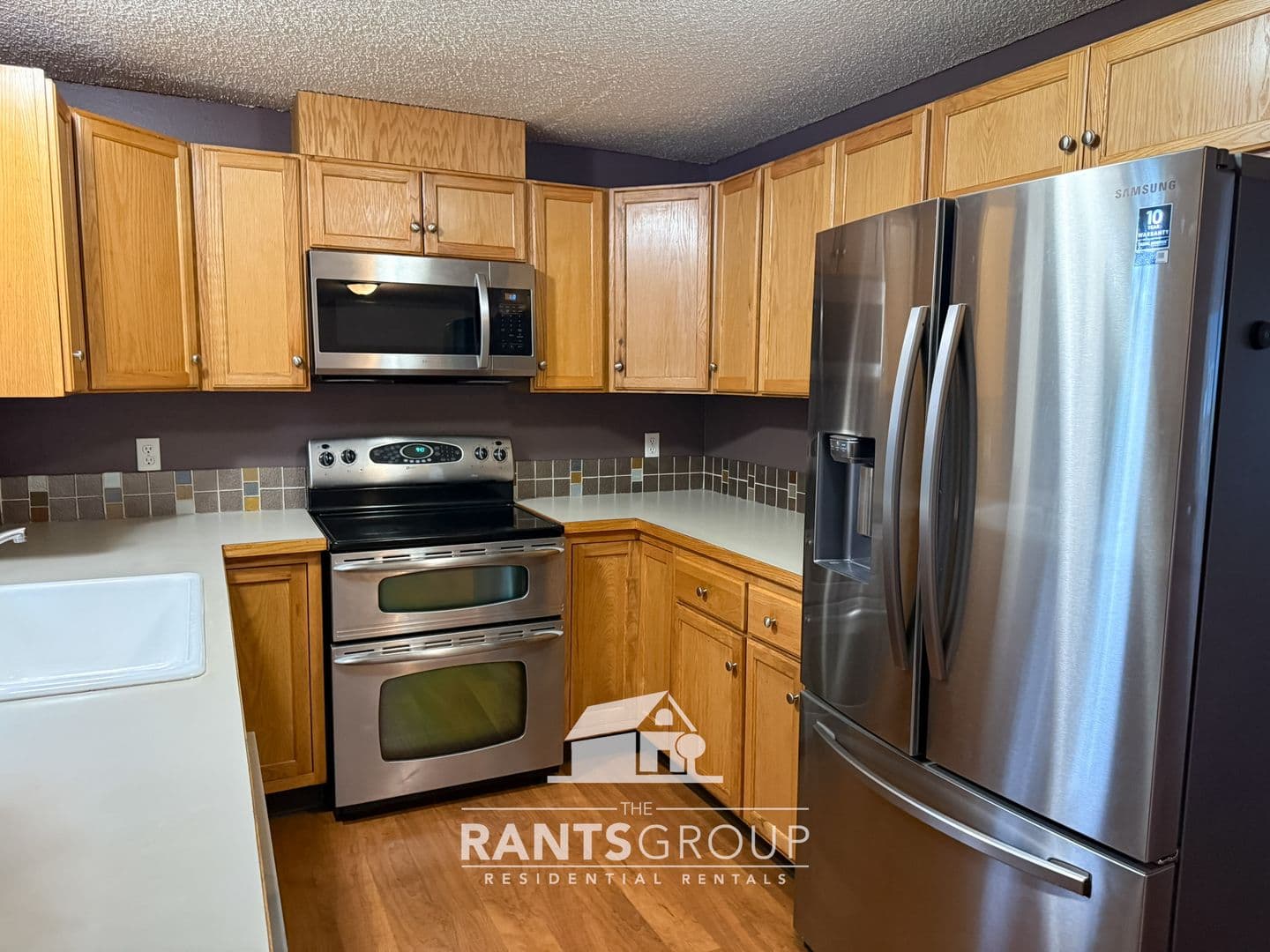 Olympia House: 825 Oakcrest St
