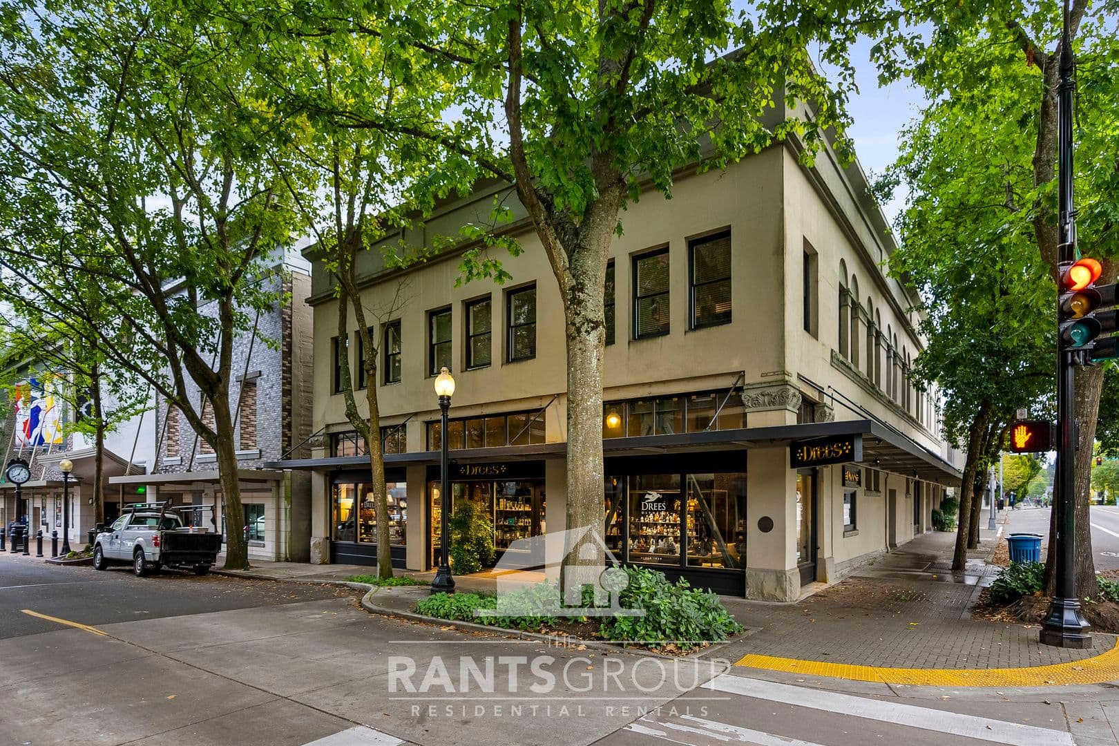 Olympia Apartment: 208 Legion Way SE