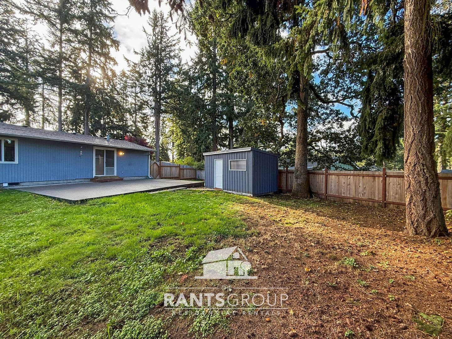 Olympia House: 825 Oakcrest St