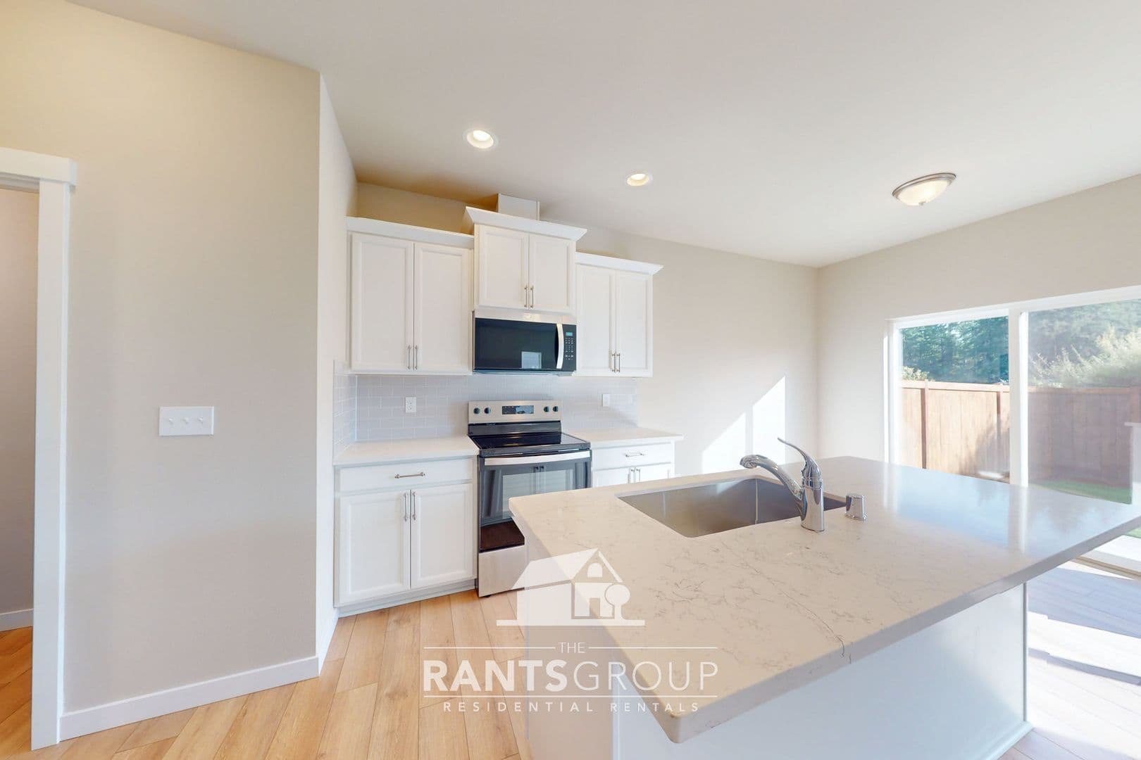 Yelm Multiplex: 15539 - 15533 Leah Ave SE