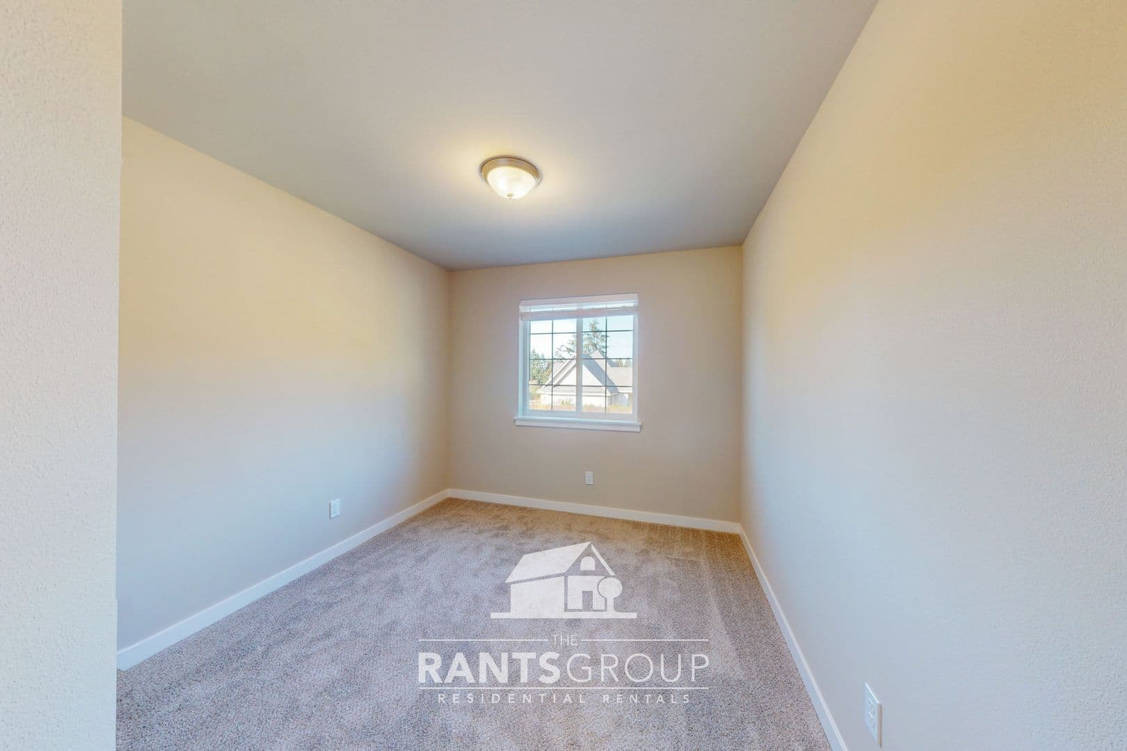Yelm Multiplex: 15539 - 15533 Leah Ave SE