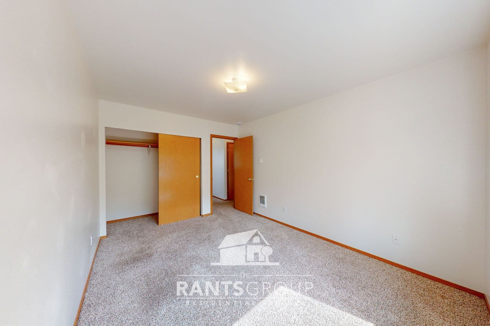 Tumwater Apartment: 811 3rd Ave SW