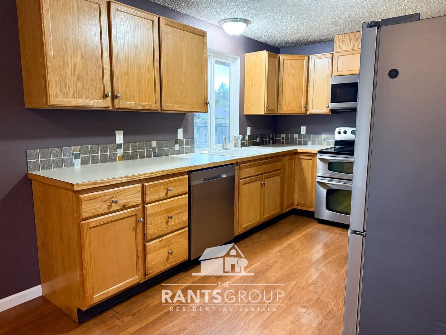 Olympia House: 825 Oakcrest St