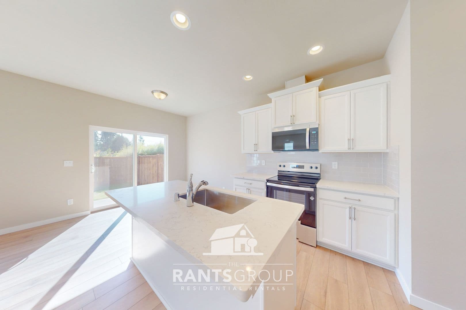 Yelm Multiplex: 15539 - 15533 Leah Ave SE