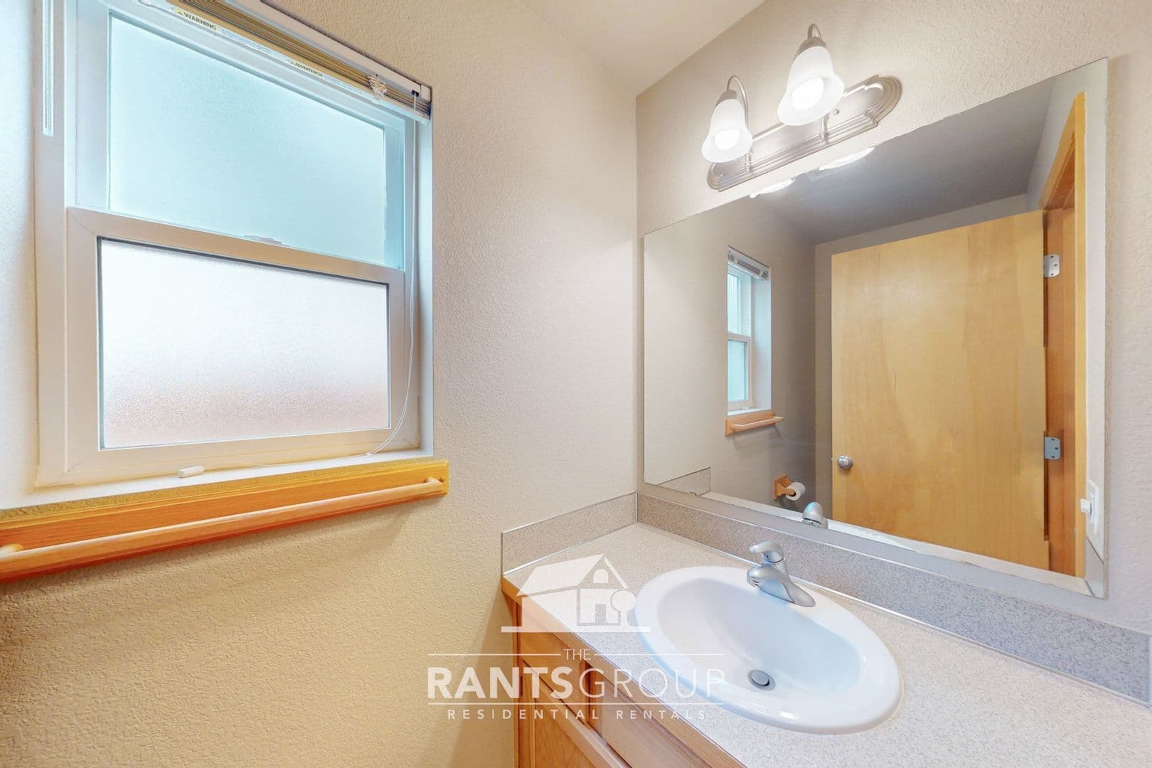Lacey House: 4736 Kapalea Way SE
