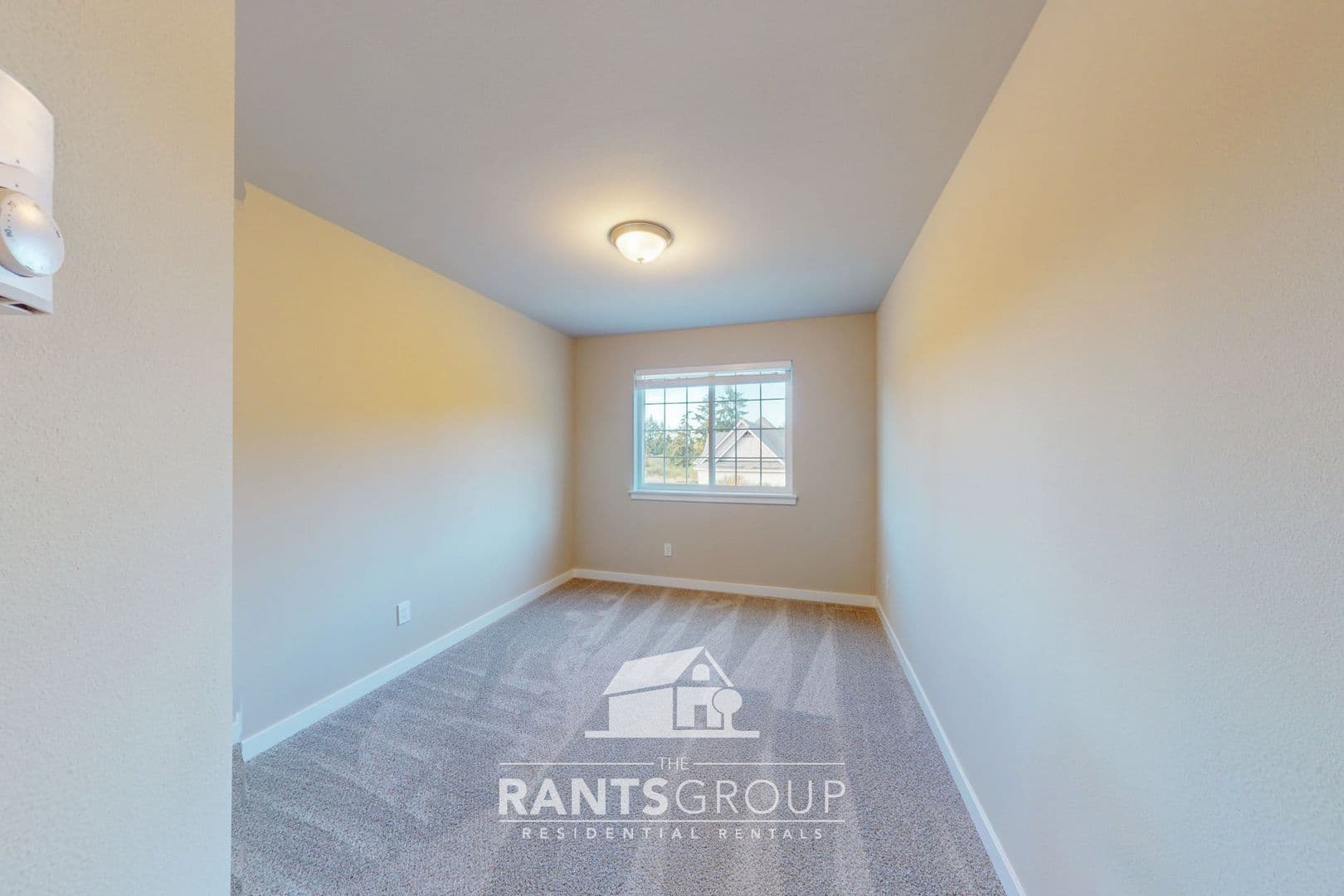 Yelm Multiplex: 15539 - 15533 Leah Ave SE