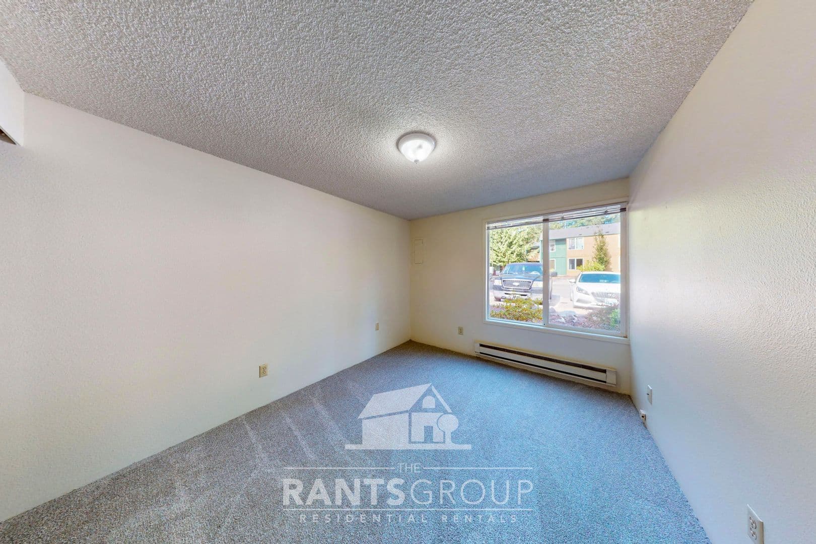 Olympia Apartment: 2323 Burbank Ave NW
