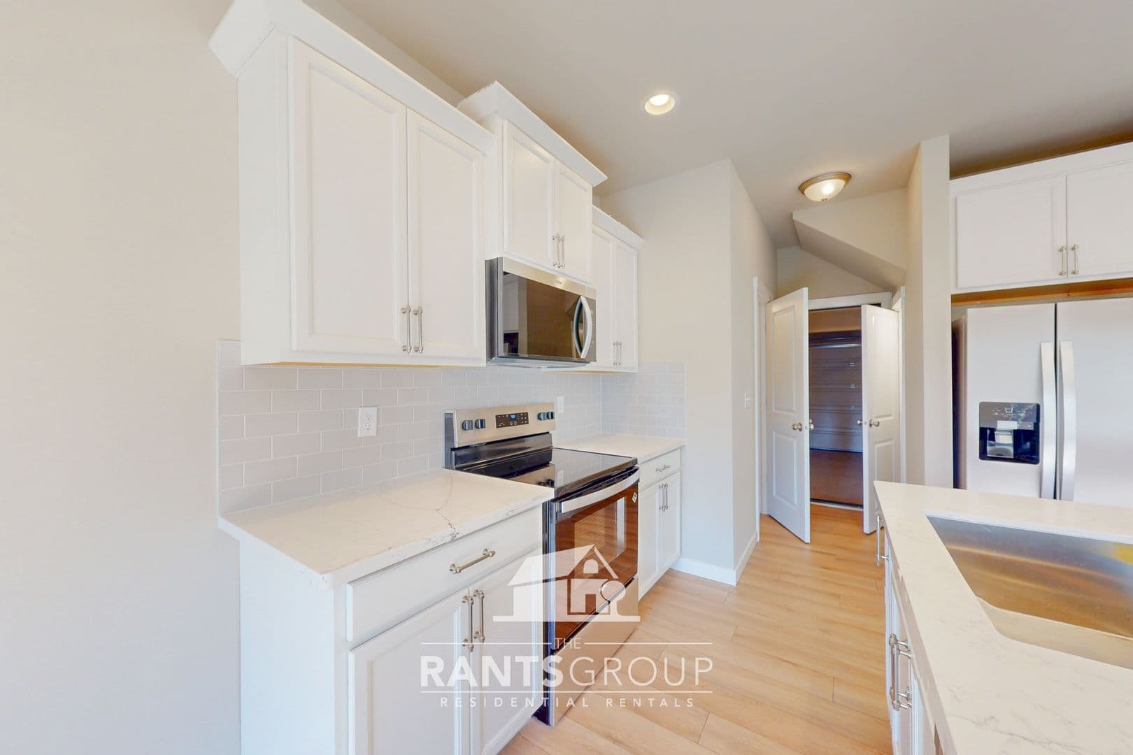 Yelm Multiplex: 15539 - 15533 Leah Ave SE