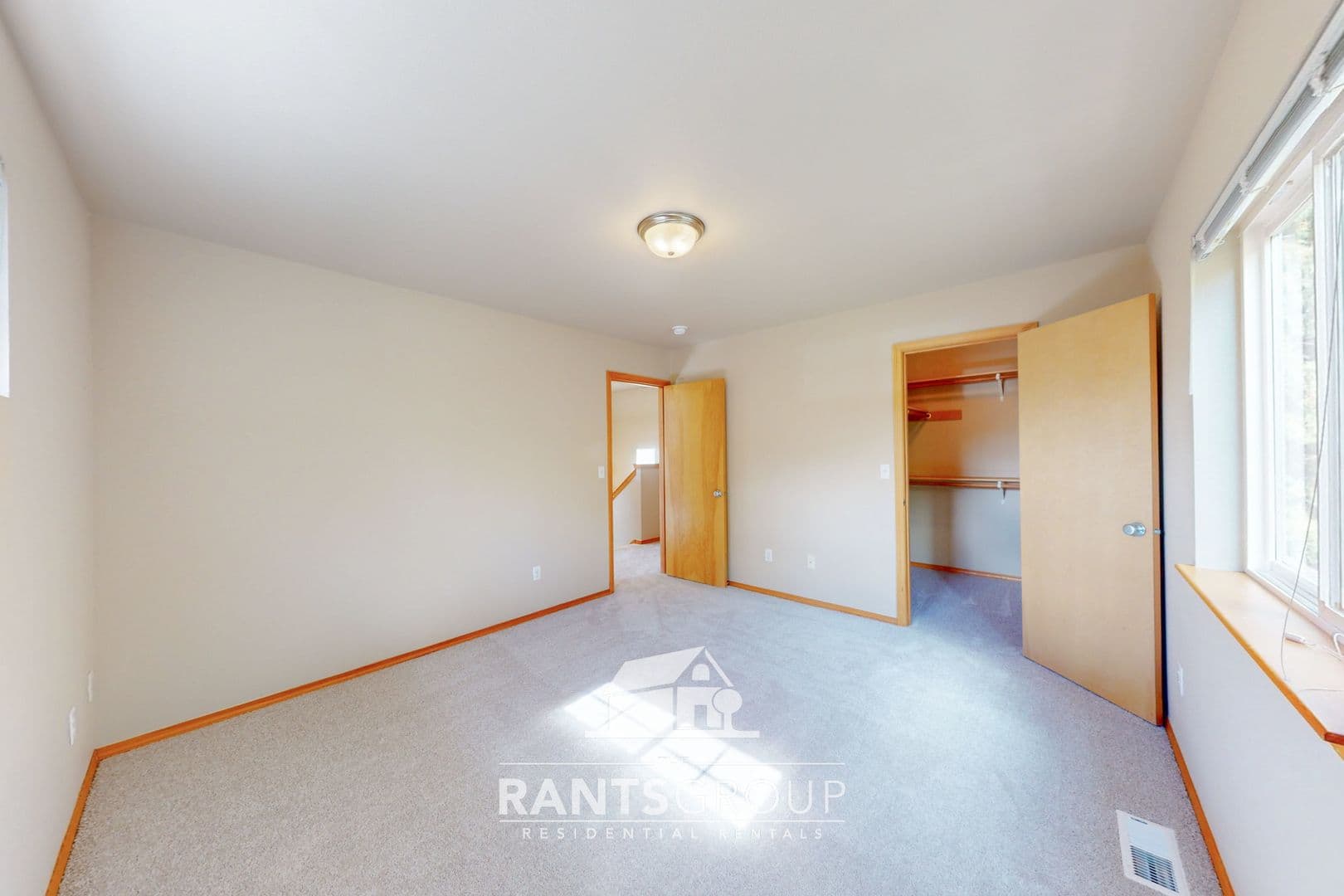 Lacey House: 4736 Kapalea Way SE