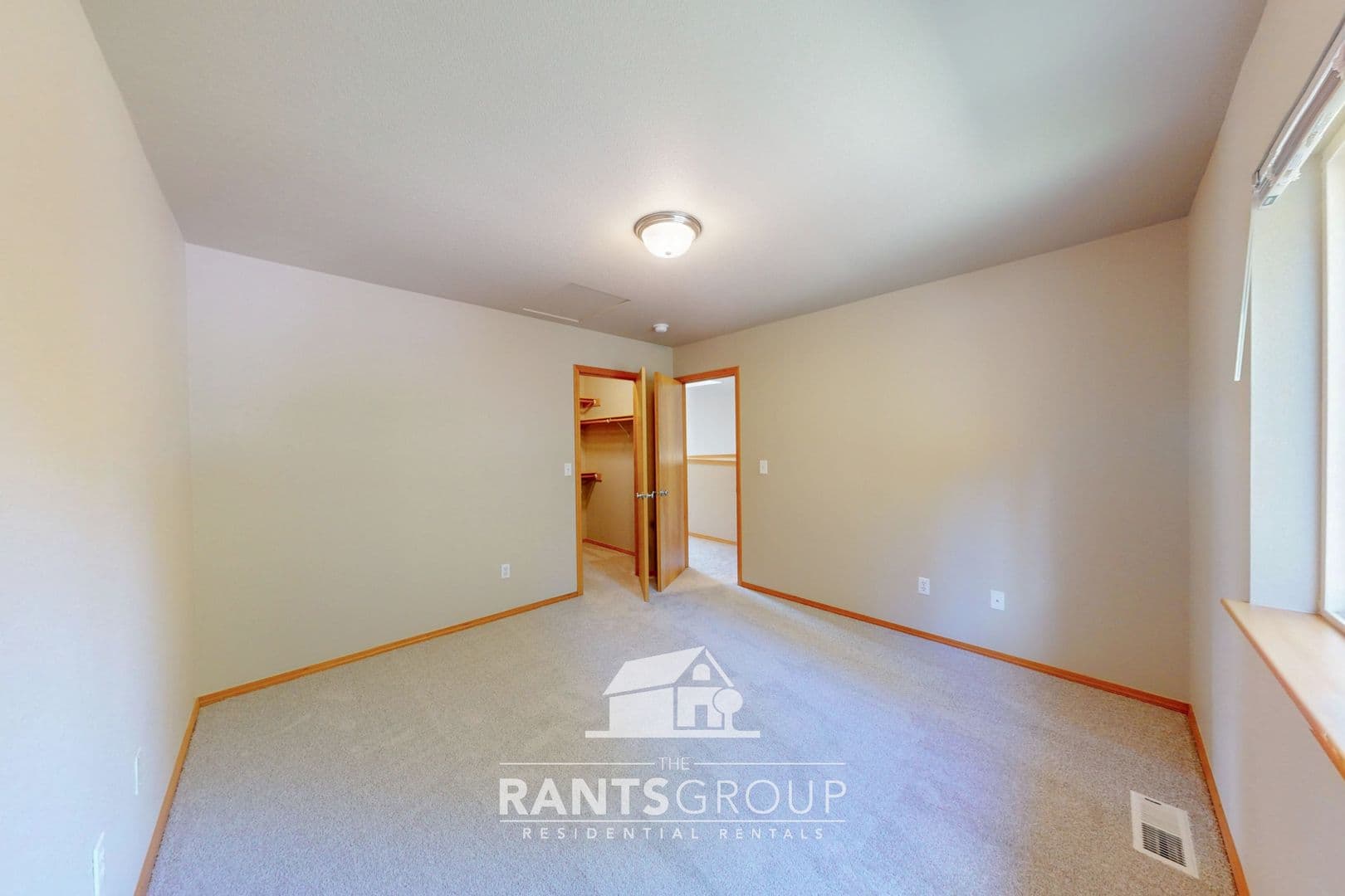 Lacey House: 4736 Kapalea Way SE