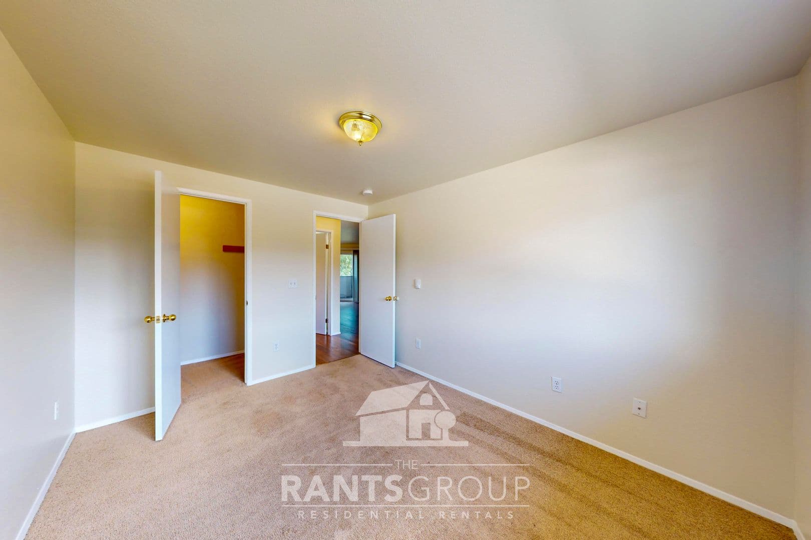 Yelm Apartment: 16516 Creek Lane SE