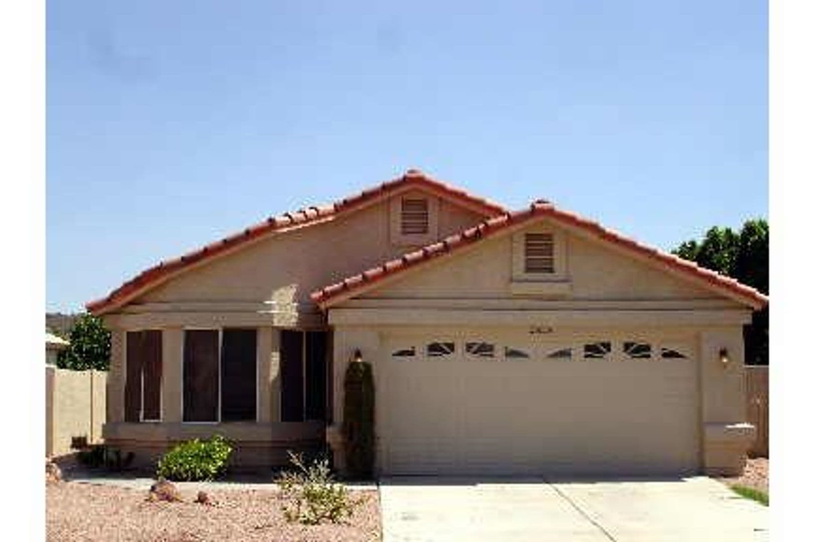 Glendale House: 20259 N 53rd Dr