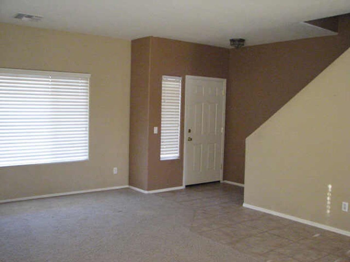 Peoria House: 20205 N 84th Ave