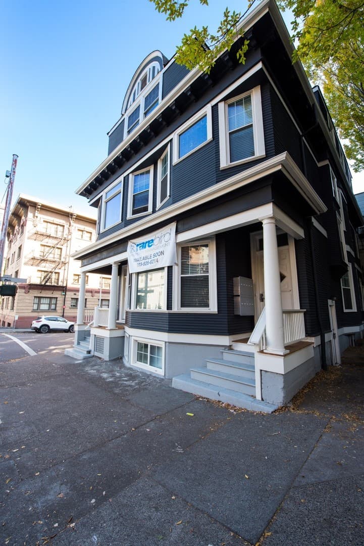 Portland Apartment: 1402-1406 SW 12th Ave