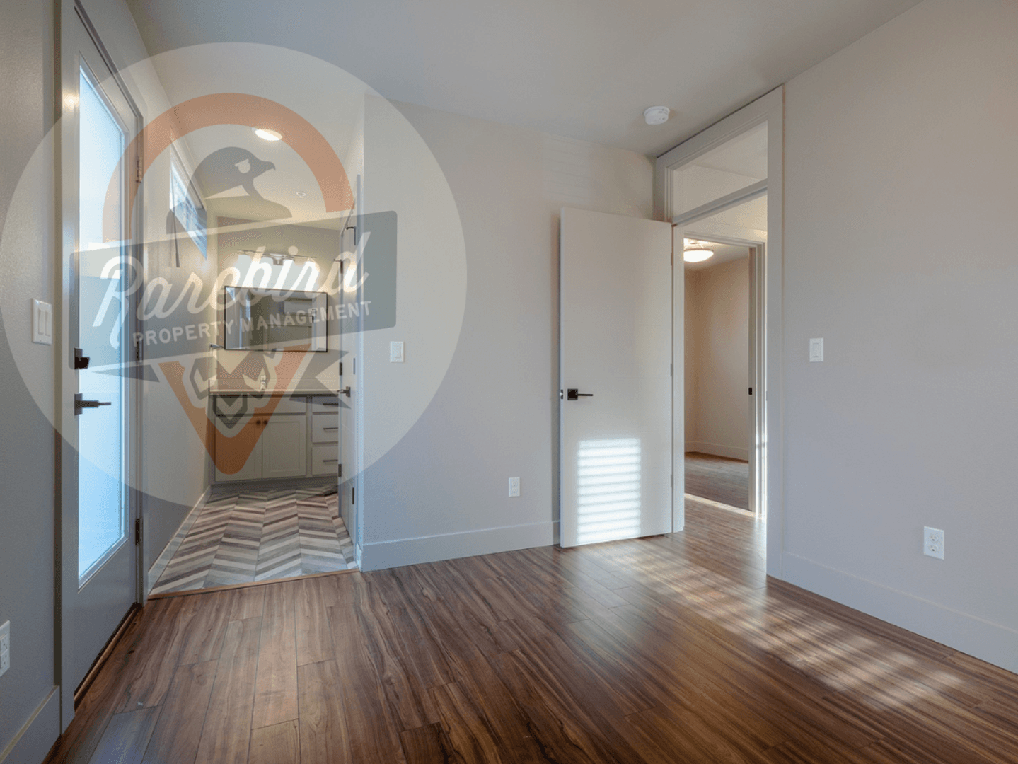 Portland Apartment: 2715 NE Flanders
