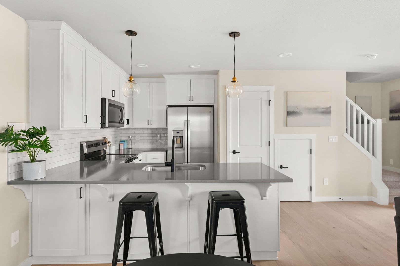 Portland Apartment: 8516 NE Hassalo St