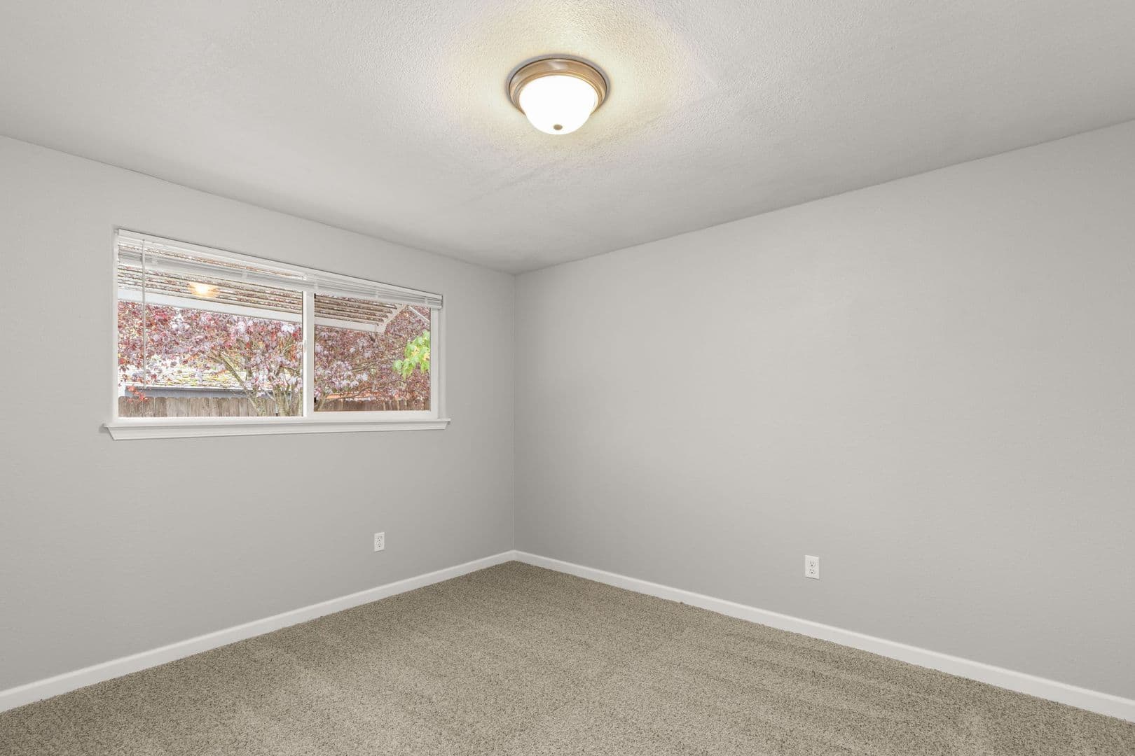 Portland House: 8924 SE Claybourne St