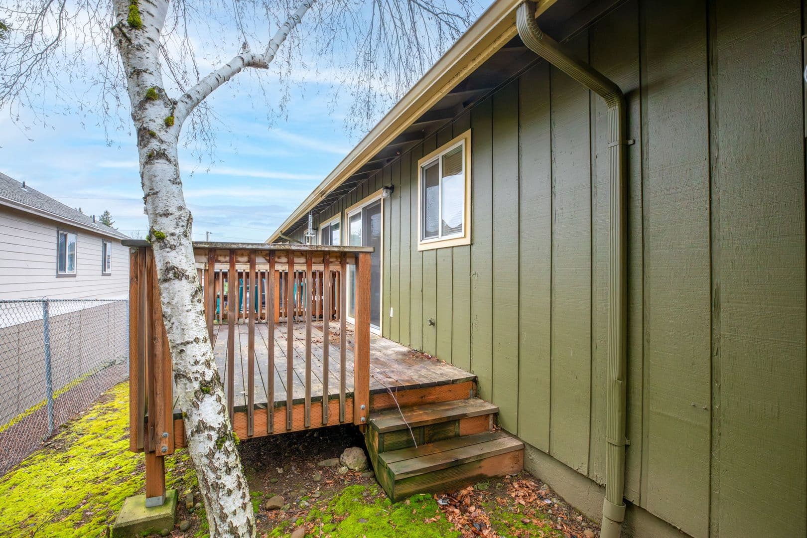 Portland Apartment: 17420 NE Halsey St